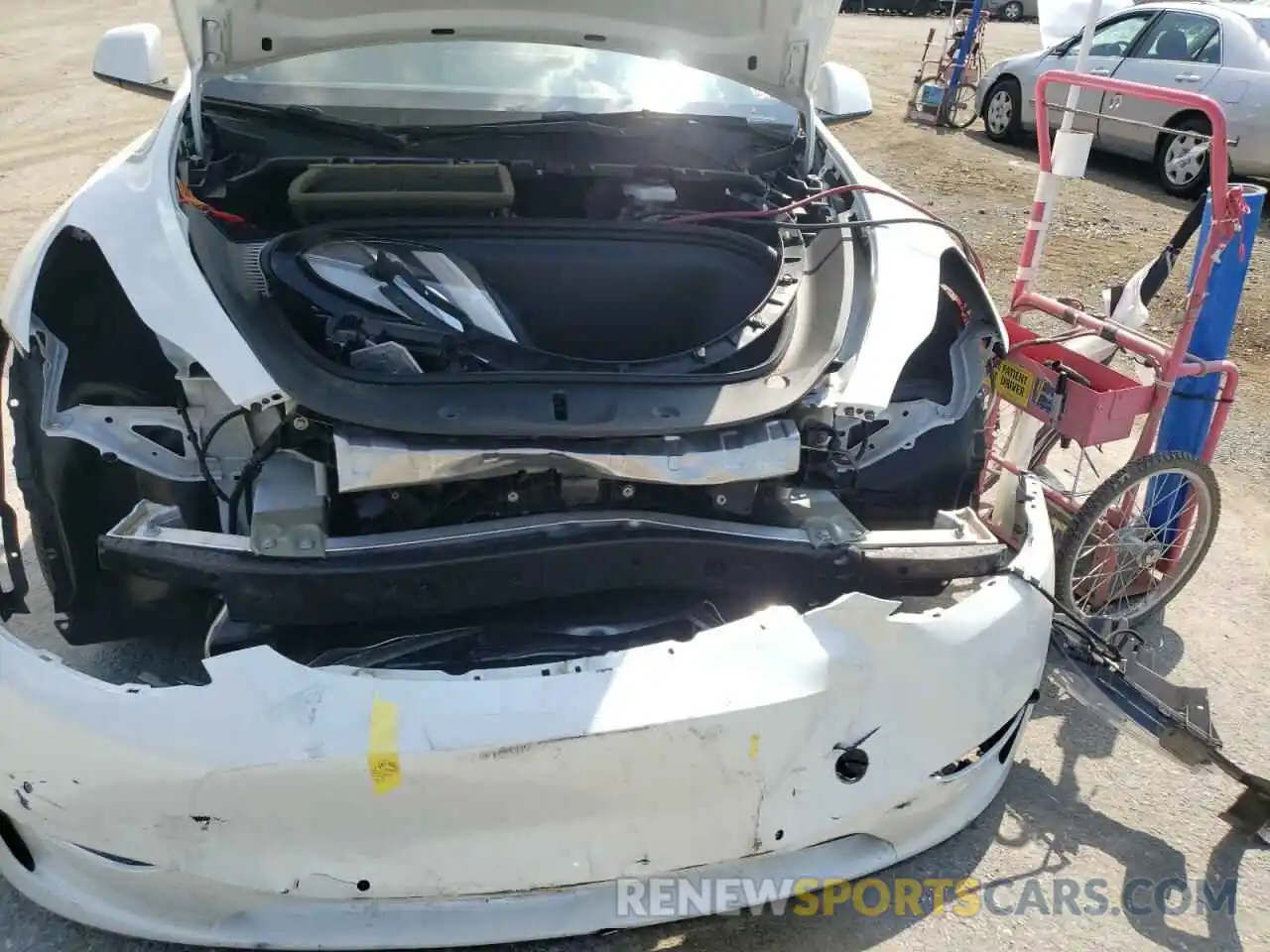 9 Photograph of a damaged car 5YJYGDEE3MF207287 TESLA MODEL Y 2021