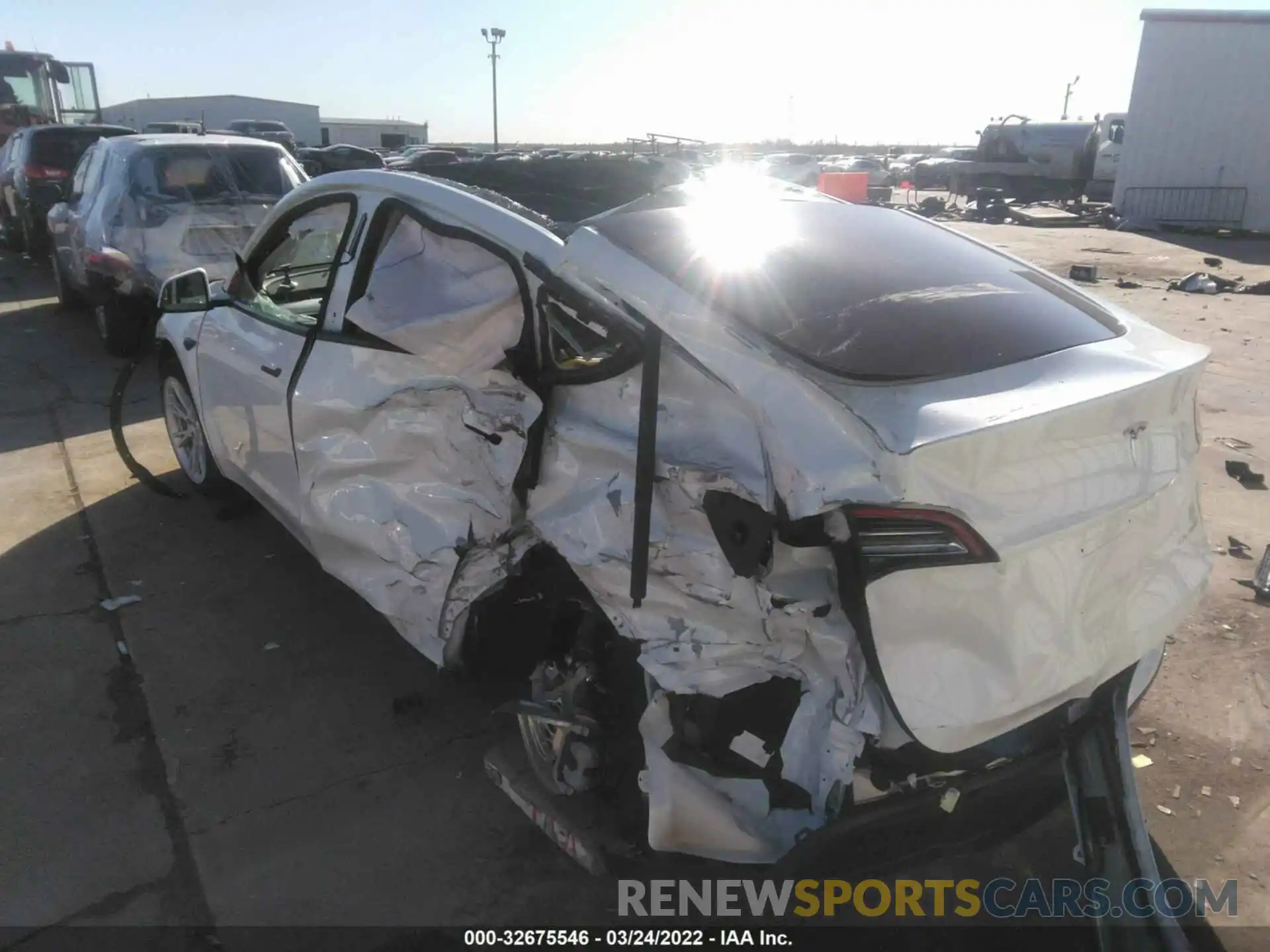 3 Photograph of a damaged car 5YJYGDEE3MF210206 TESLA MODEL Y 2021