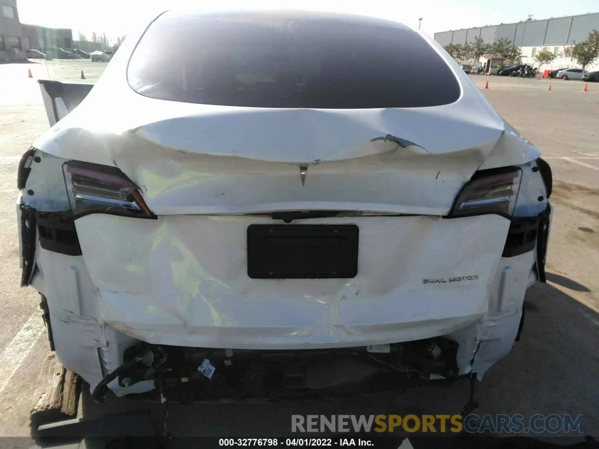 6 Photograph of a damaged car 5YJYGDEE3MF230018 TESLA MODEL Y 2021