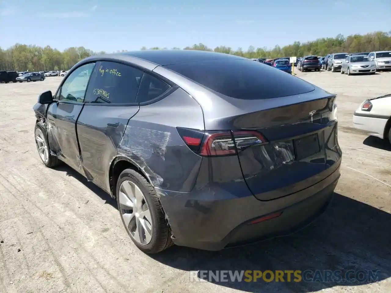 3 Photograph of a damaged car 5YJYGDEE3MF241035 TESLA MODEL Y 2021