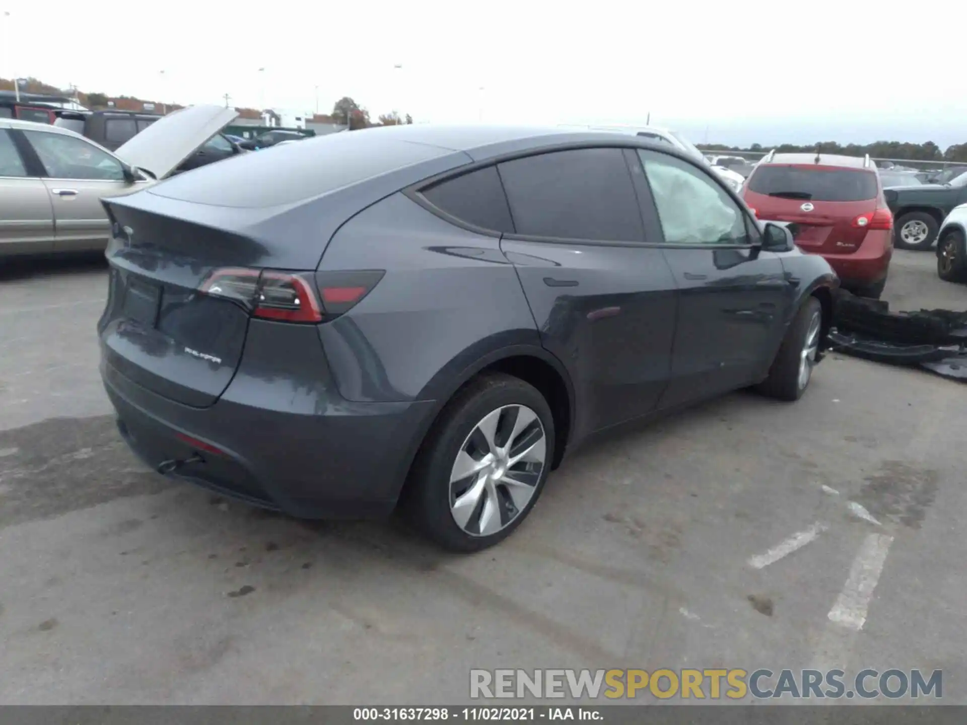 4 Photograph of a damaged car 5YJYGDEE3MF251855 TESLA MODEL Y 2021