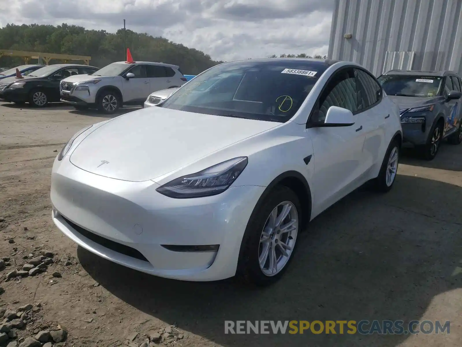 2 Photograph of a damaged car 5YJYGDEE3MF255761 TESLA MODEL Y 2021