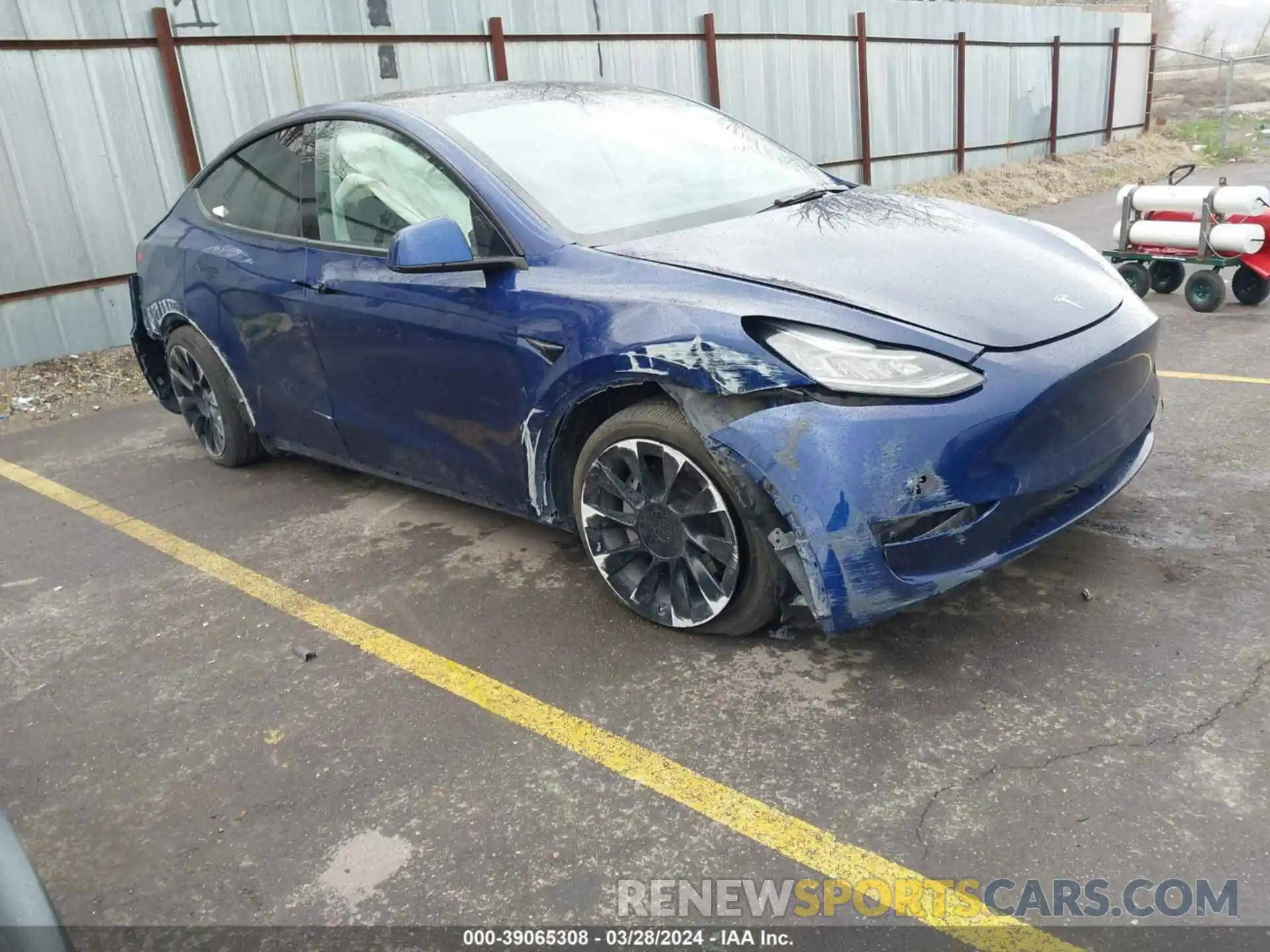 1 Photograph of a damaged car 5YJYGDEE3MF255971 TESLA MODEL Y 2021