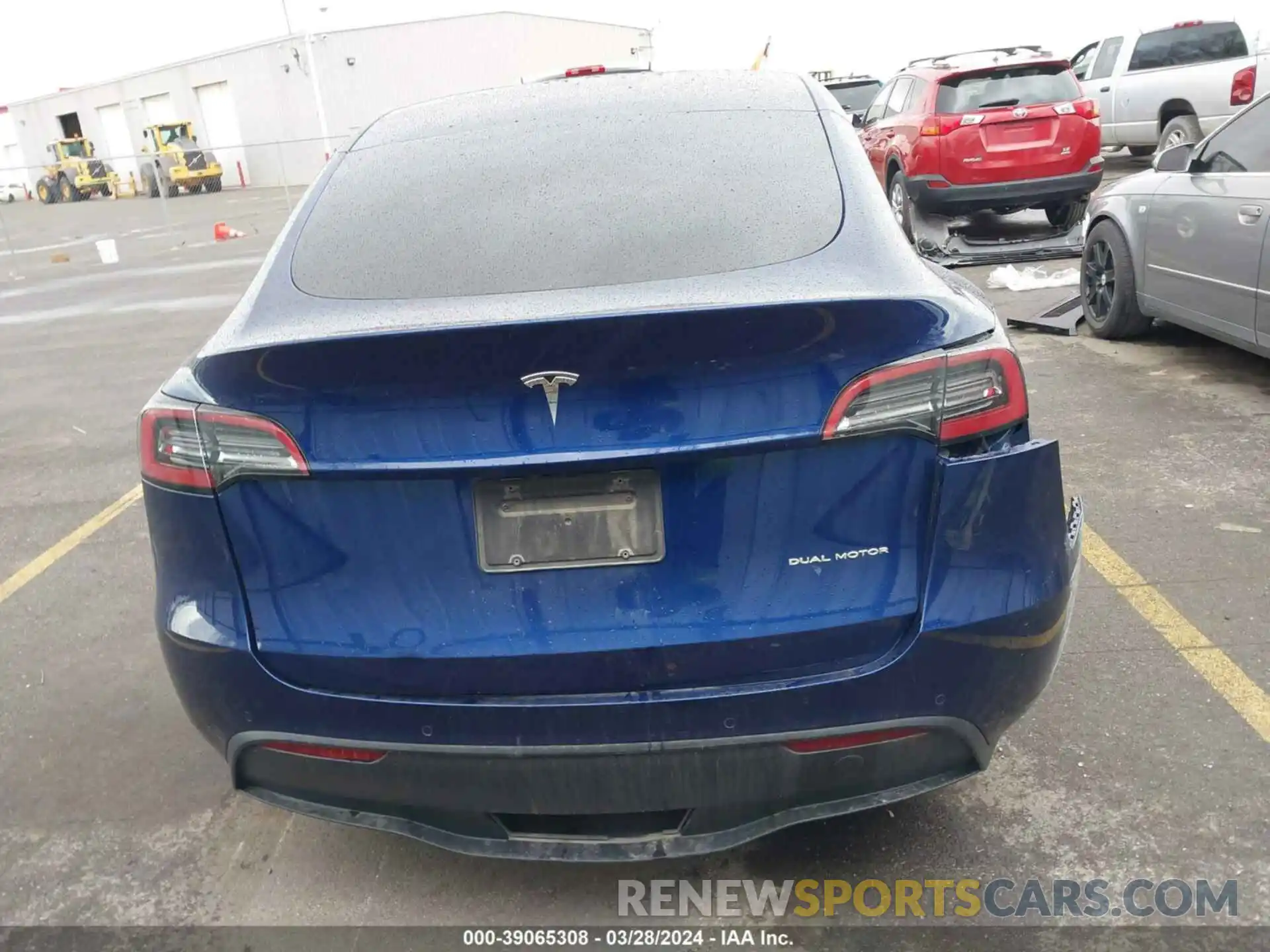 15 Photograph of a damaged car 5YJYGDEE3MF255971 TESLA MODEL Y 2021