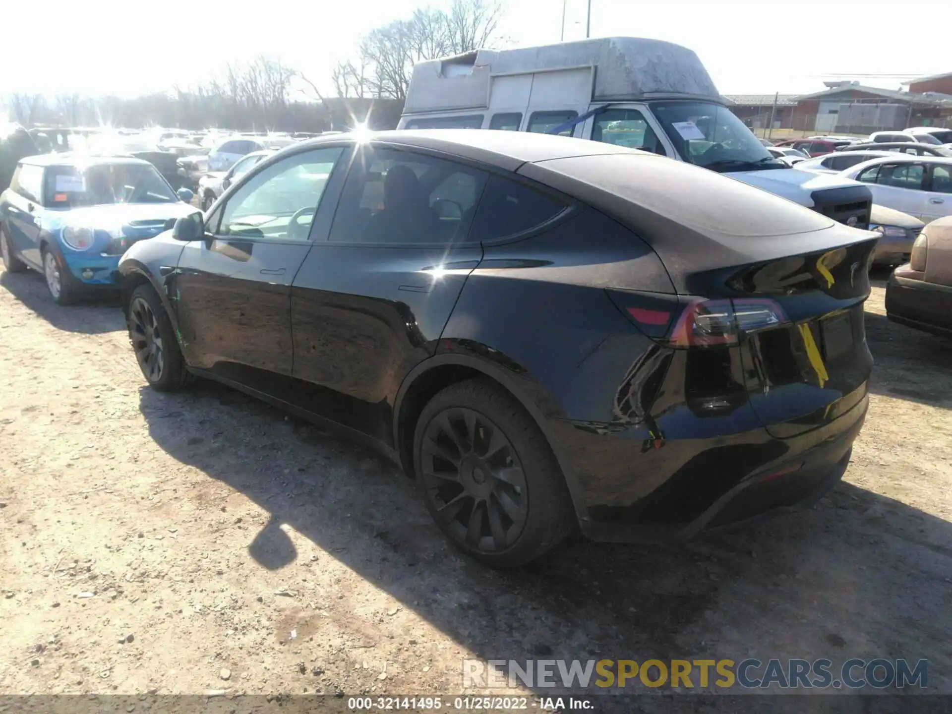 3 Фотография поврежденного автомобиля 5YJYGDEE3MF256425 TESLA MODEL Y 2021