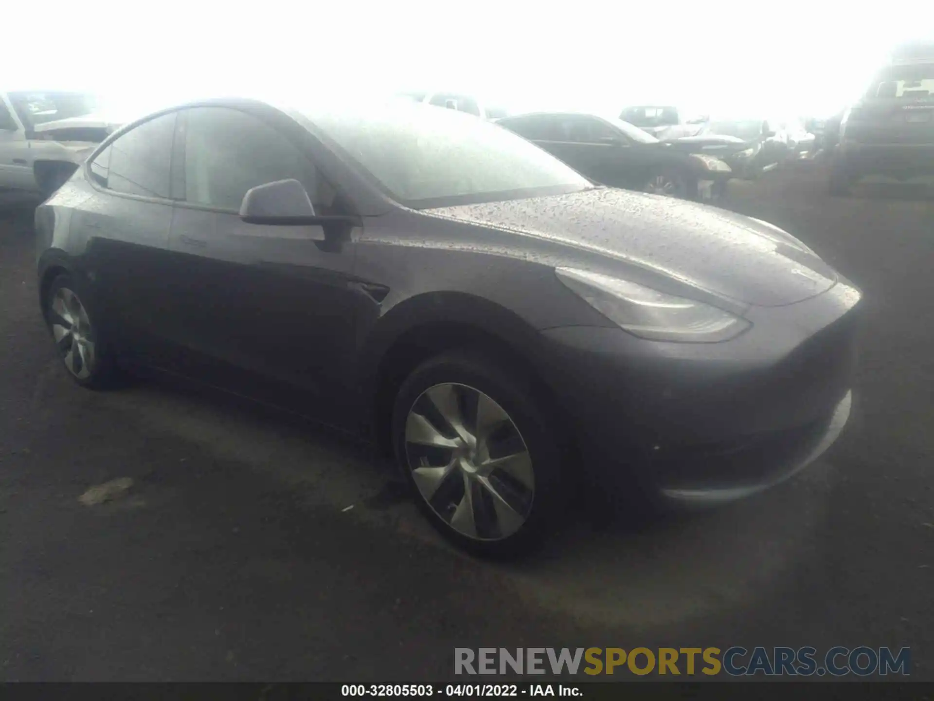 1 Photograph of a damaged car 5YJYGDEE3MF260166 TESLA MODEL Y 2021