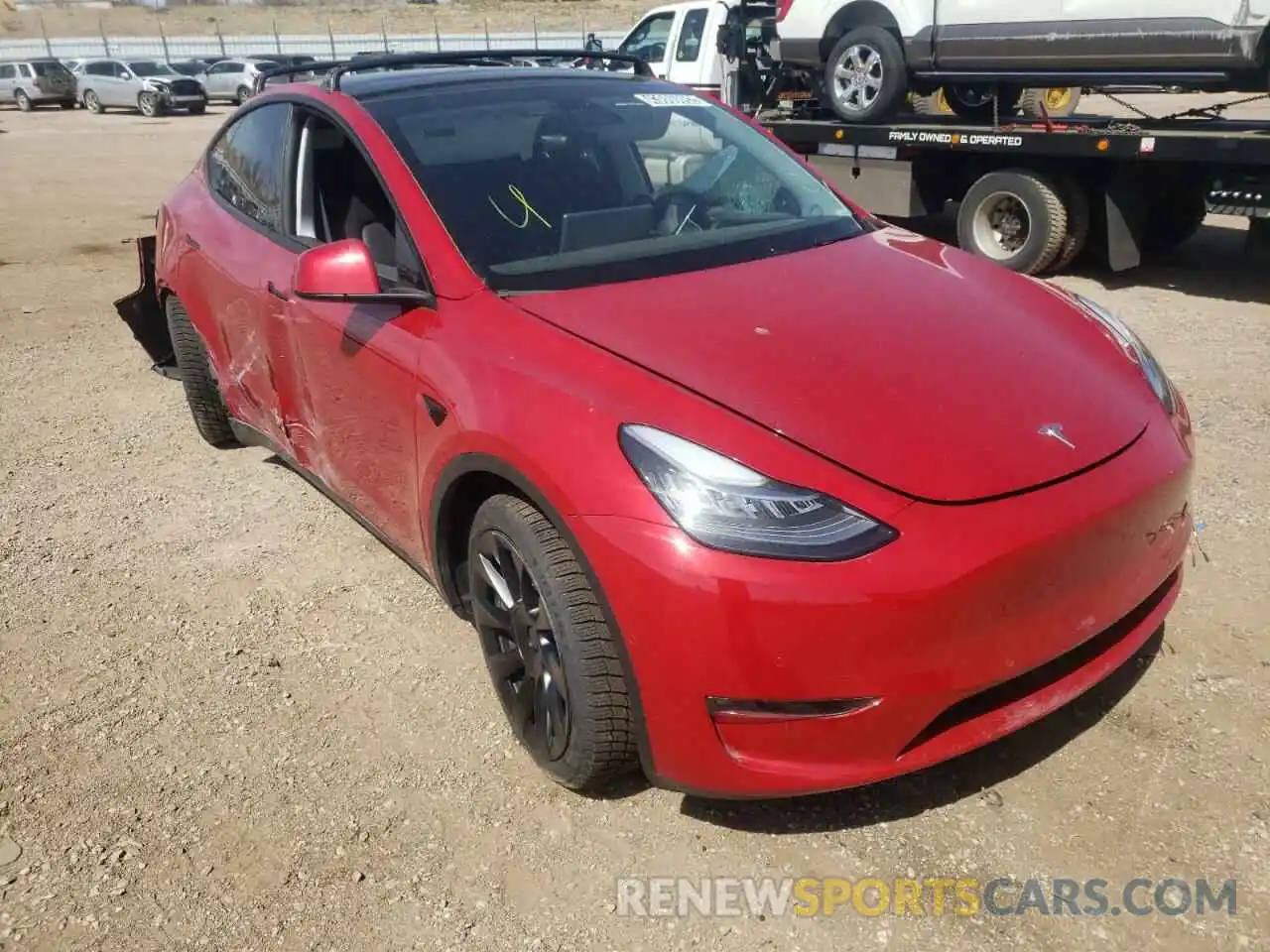 1 Photograph of a damaged car 5YJYGDEE3MF262709 TESLA MODEL Y 2021