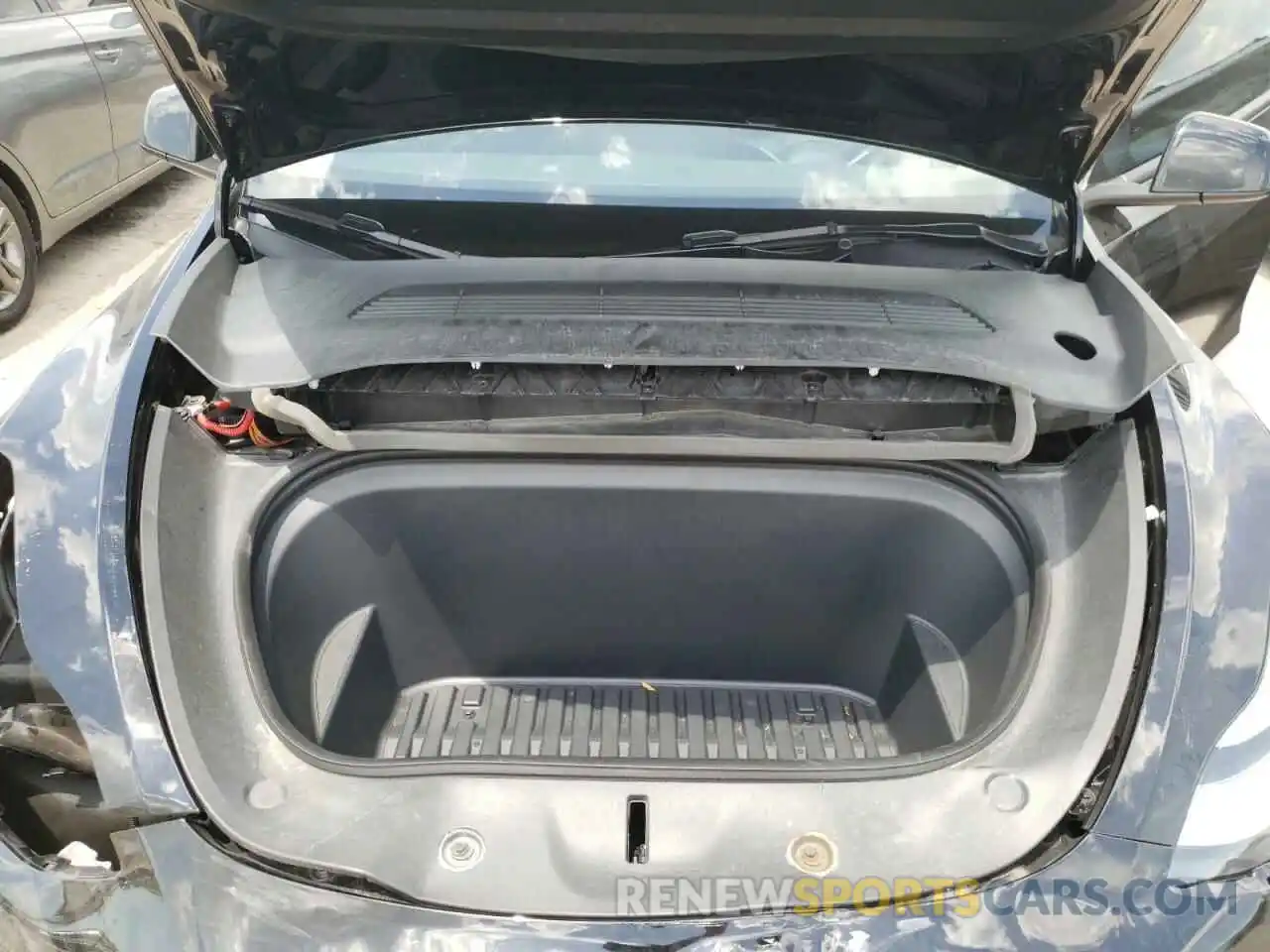 7 Photograph of a damaged car 5YJYGDEE3MF264928 TESLA MODEL Y 2021