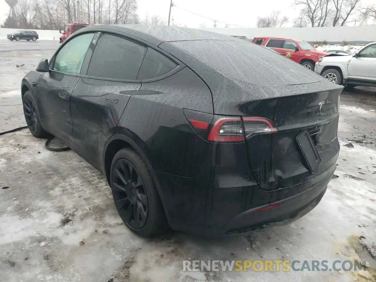 3 Photograph of a damaged car 5YJYGDEE3MF298867 TESLA MODEL Y 2021