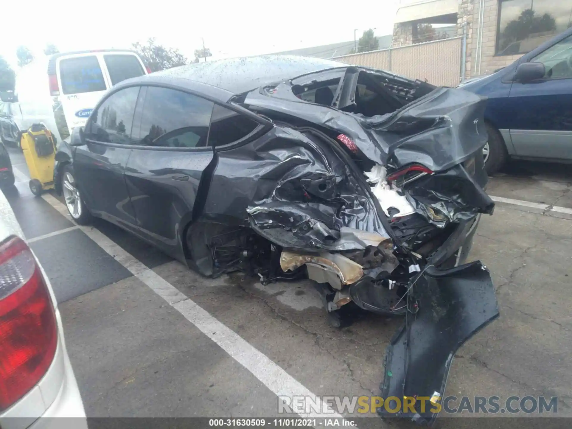 3 Photograph of a damaged car 5YJYGDEE4MF060476 TESLA MODEL Y 2021