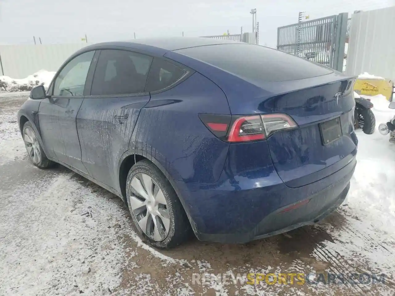 3 Фотография поврежденного автомобиля 5YJYGDEE4MF062468 TESLA MODEL Y 2021