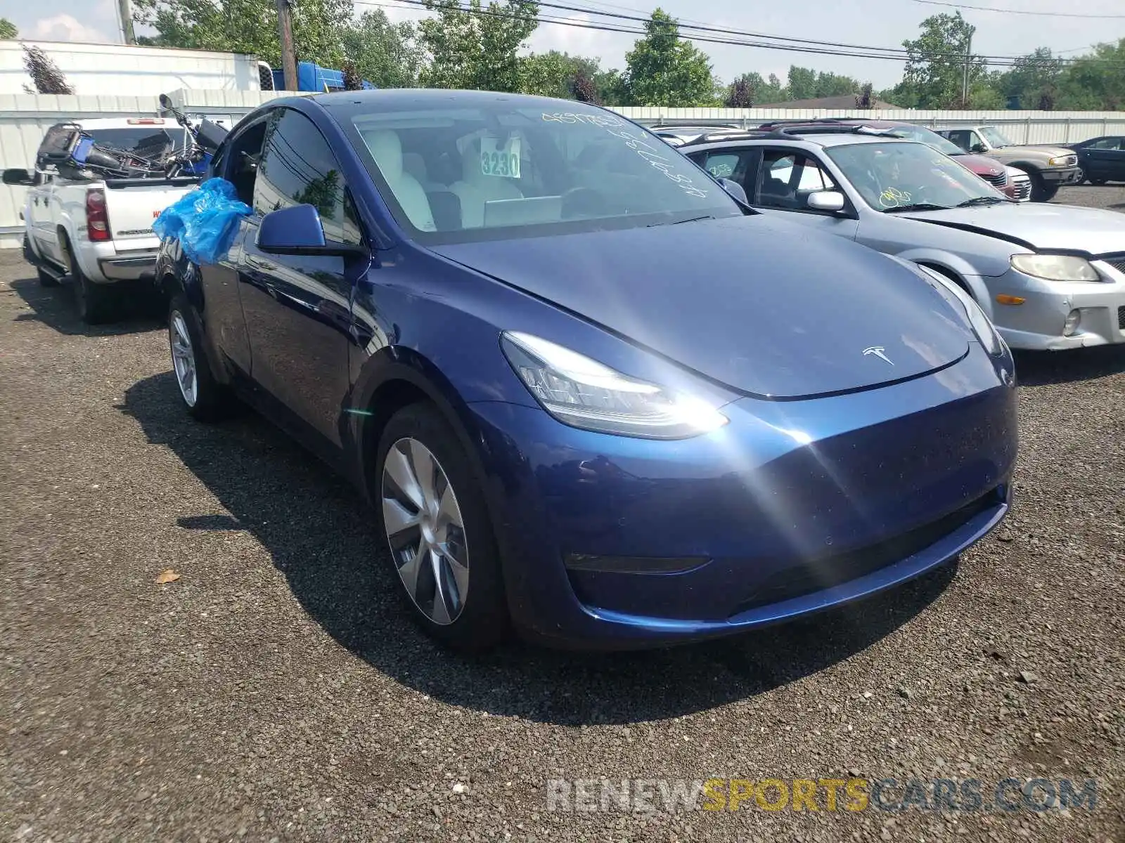 1 Photograph of a damaged car 5YJYGDEE4MF066276 TESLA MODEL Y 2021