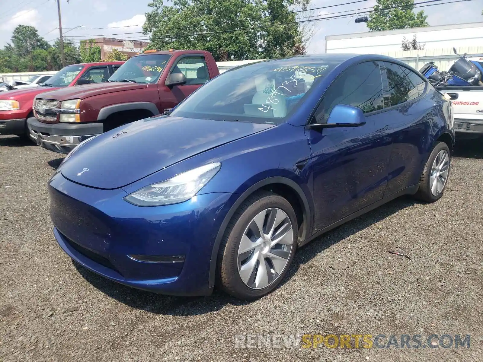 2 Photograph of a damaged car 5YJYGDEE4MF066276 TESLA MODEL Y 2021