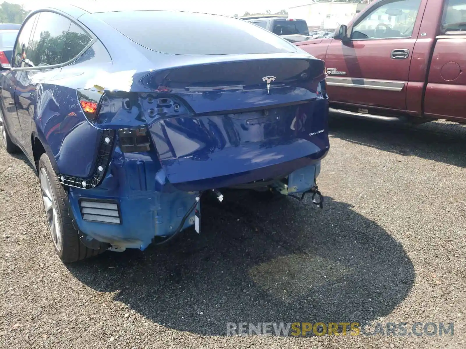 9 Photograph of a damaged car 5YJYGDEE4MF066276 TESLA MODEL Y 2021