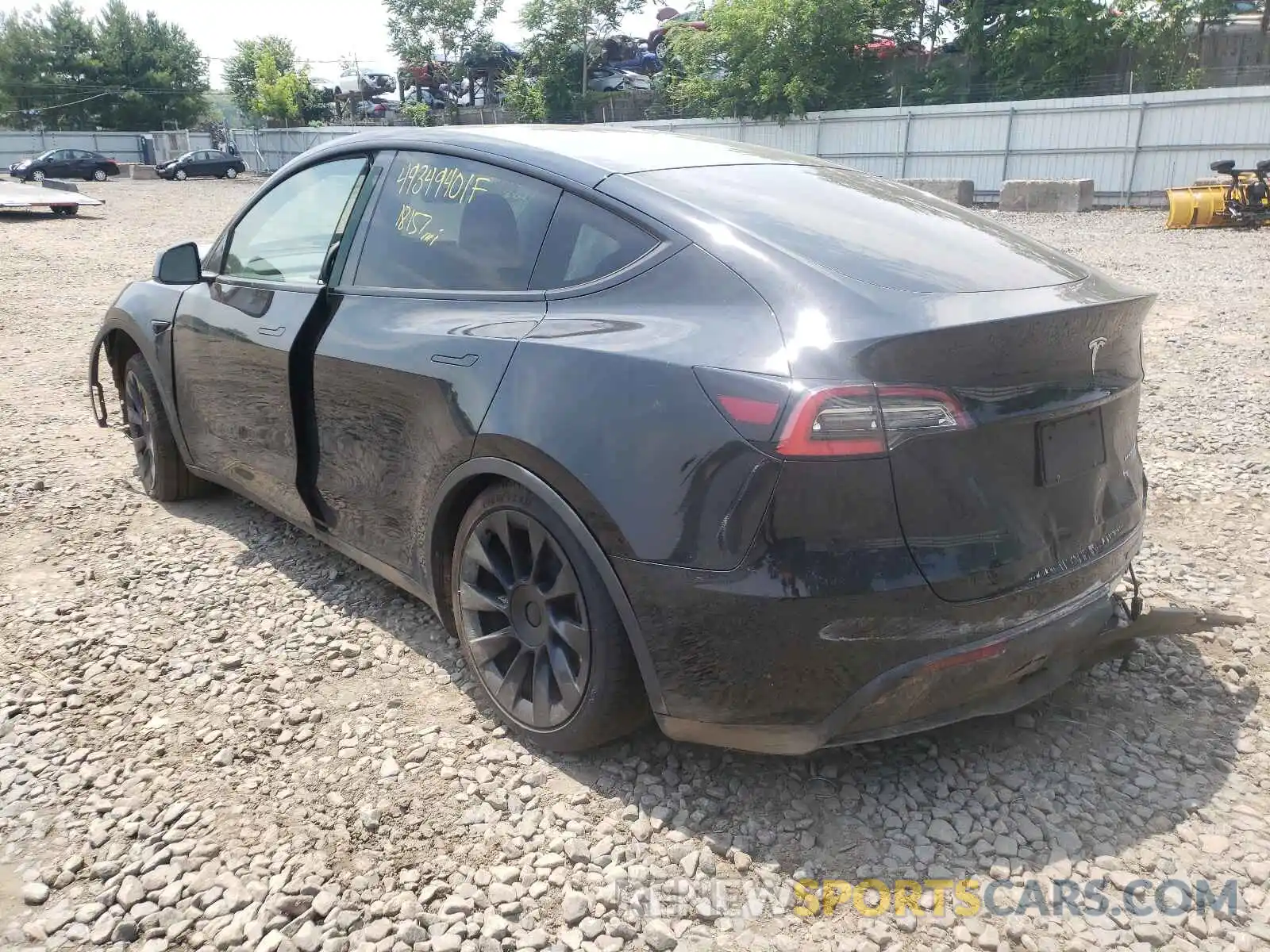 3 Фотография поврежденного автомобиля 5YJYGDEE4MF076502 TESLA MODEL Y 2021