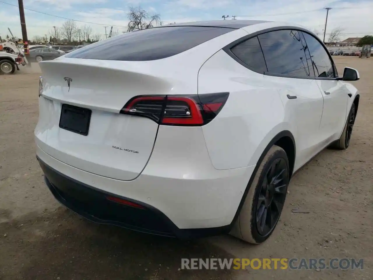 4 Photograph of a damaged car 5YJYGDEE4MF076953 TESLA MODEL Y 2021