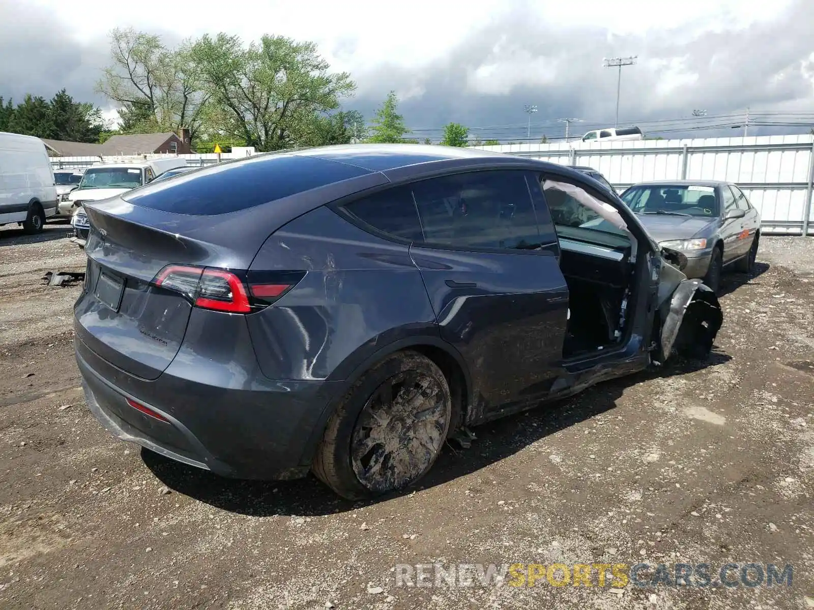 4 Фотография поврежденного автомобиля 5YJYGDEE4MF078993 TESLA MODEL Y 2021