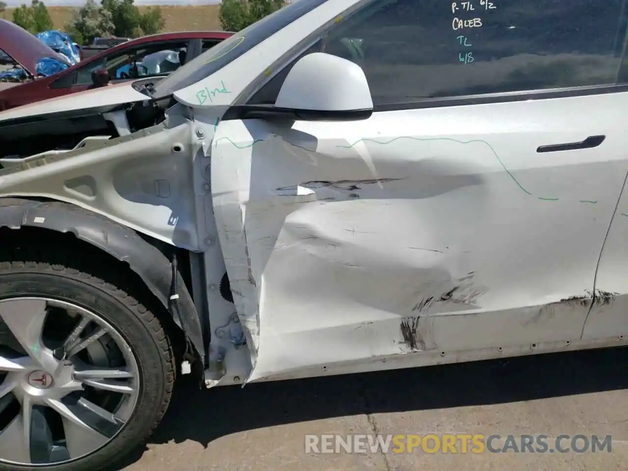 9 Photograph of a damaged car 5YJYGDEE4MF079898 TESLA MODEL Y 2021