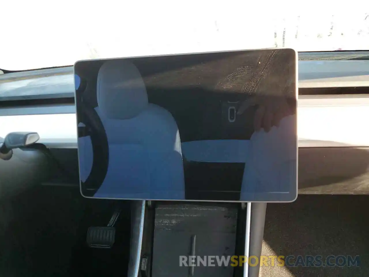 8 Photograph of a damaged car 5YJYGDEE4MF088763 TESLA MODEL Y 2021