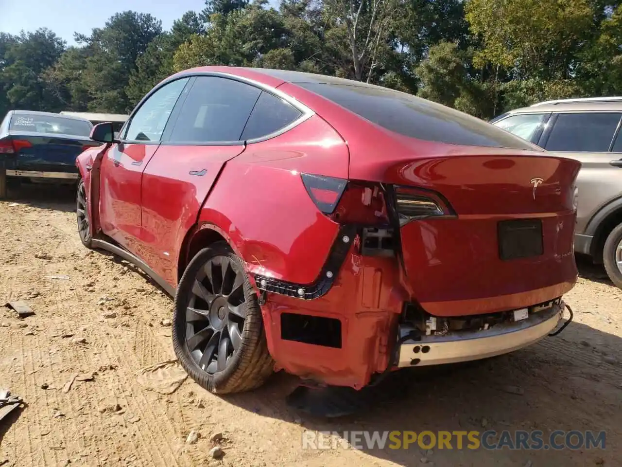 3 Photograph of a damaged car 5YJYGDEE4MF088858 TESLA MODEL Y 2021