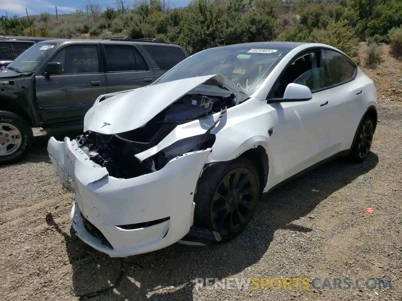 2 Photograph of a damaged car 5YJYGDEE4MF090660 TESLA MODEL Y 2021