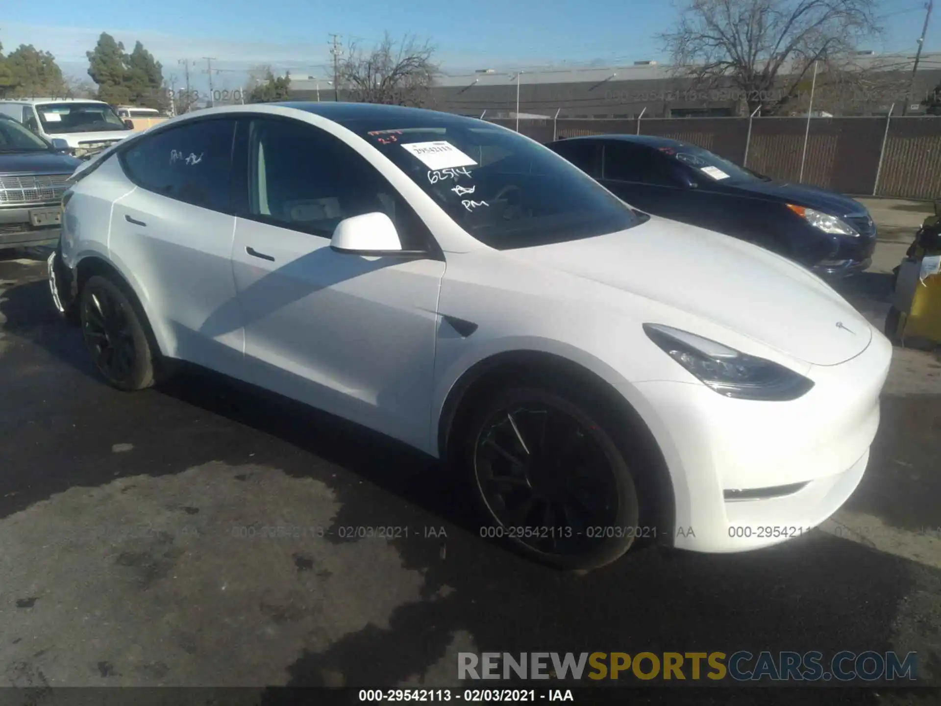 1 Фотография поврежденного автомобиля 5YJYGDEE4MF090707 TESLA MODEL Y 2021