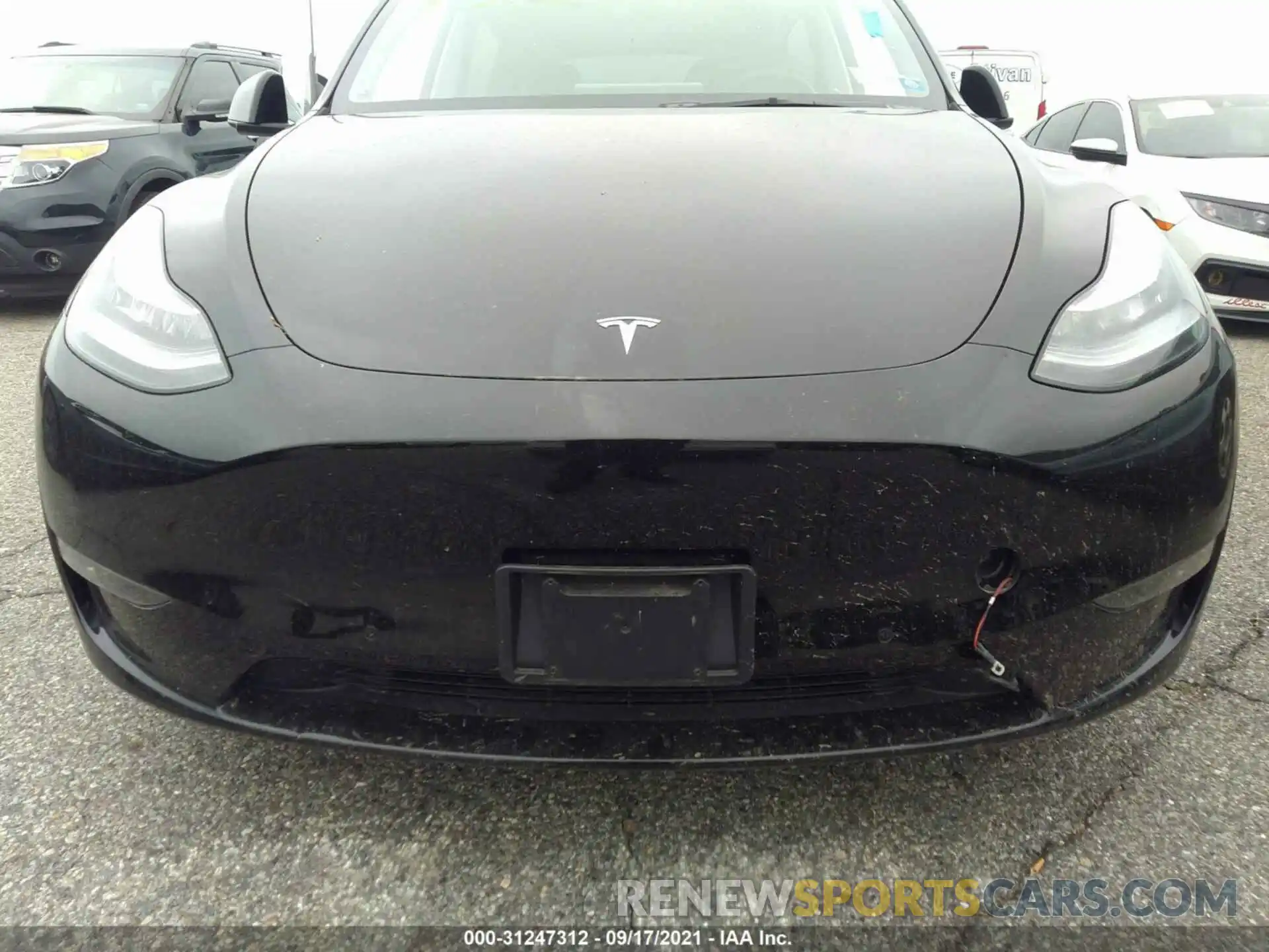 10 Photograph of a damaged car 5YJYGDEE4MF091226 TESLA MODEL Y 2021