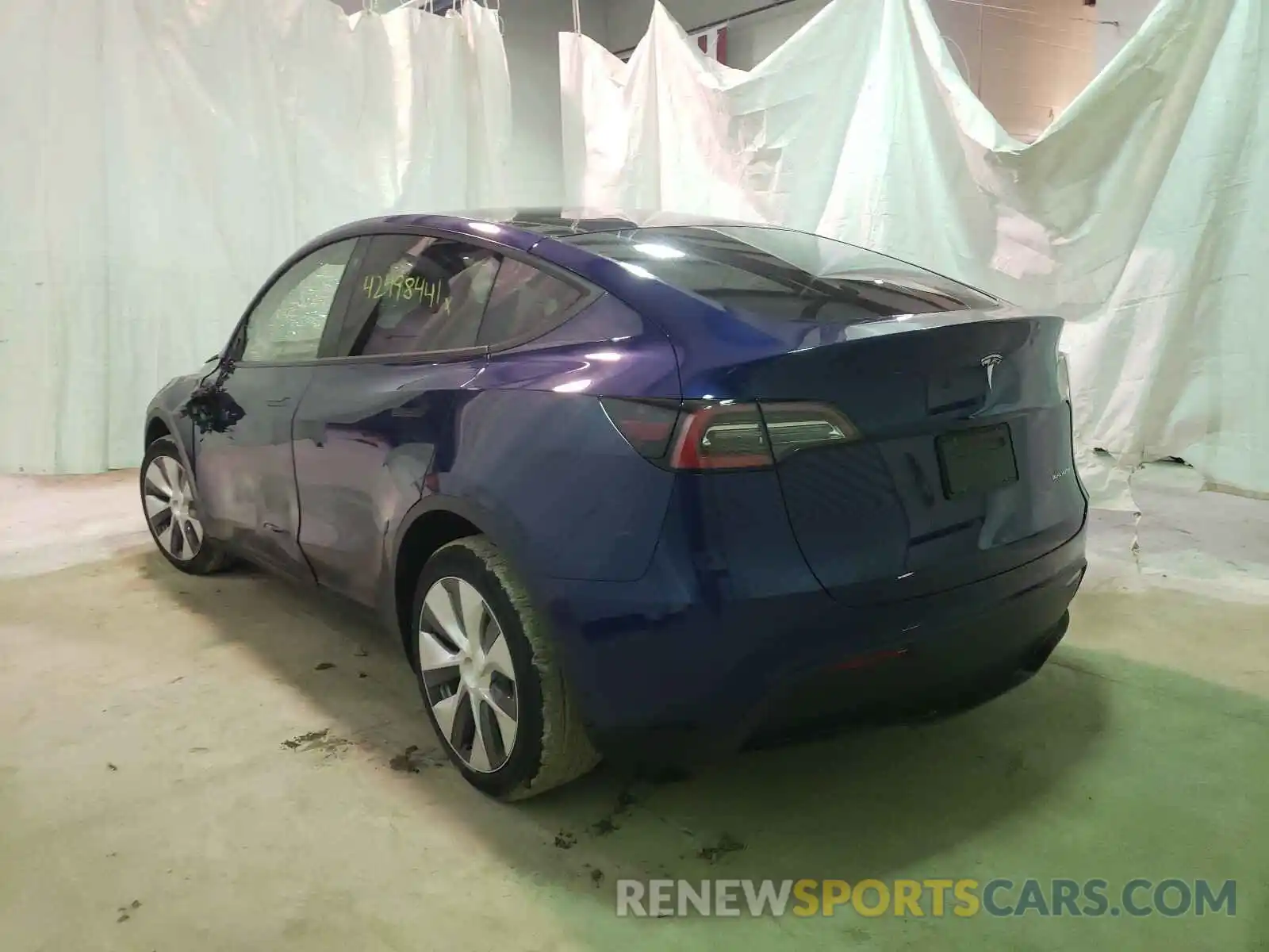 3 Фотография поврежденного автомобиля 5YJYGDEE4MF099925 TESLA MODEL Y 2021