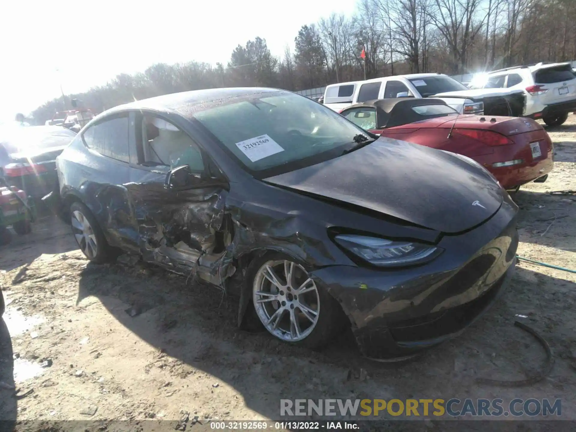 1 Photograph of a damaged car 5YJYGDEE4MF107019 TESLA MODEL Y 2021