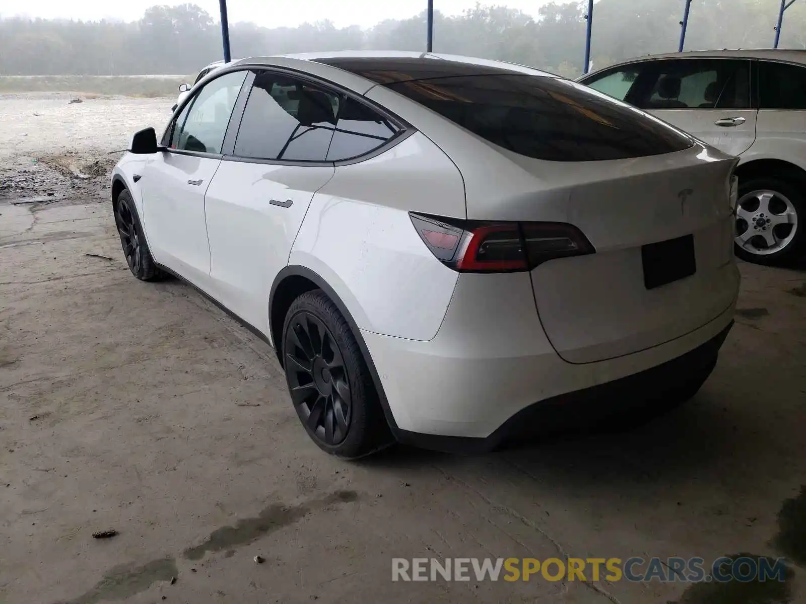 3 Фотография поврежденного автомобиля 5YJYGDEE4MF108168 TESLA MODEL Y 2021