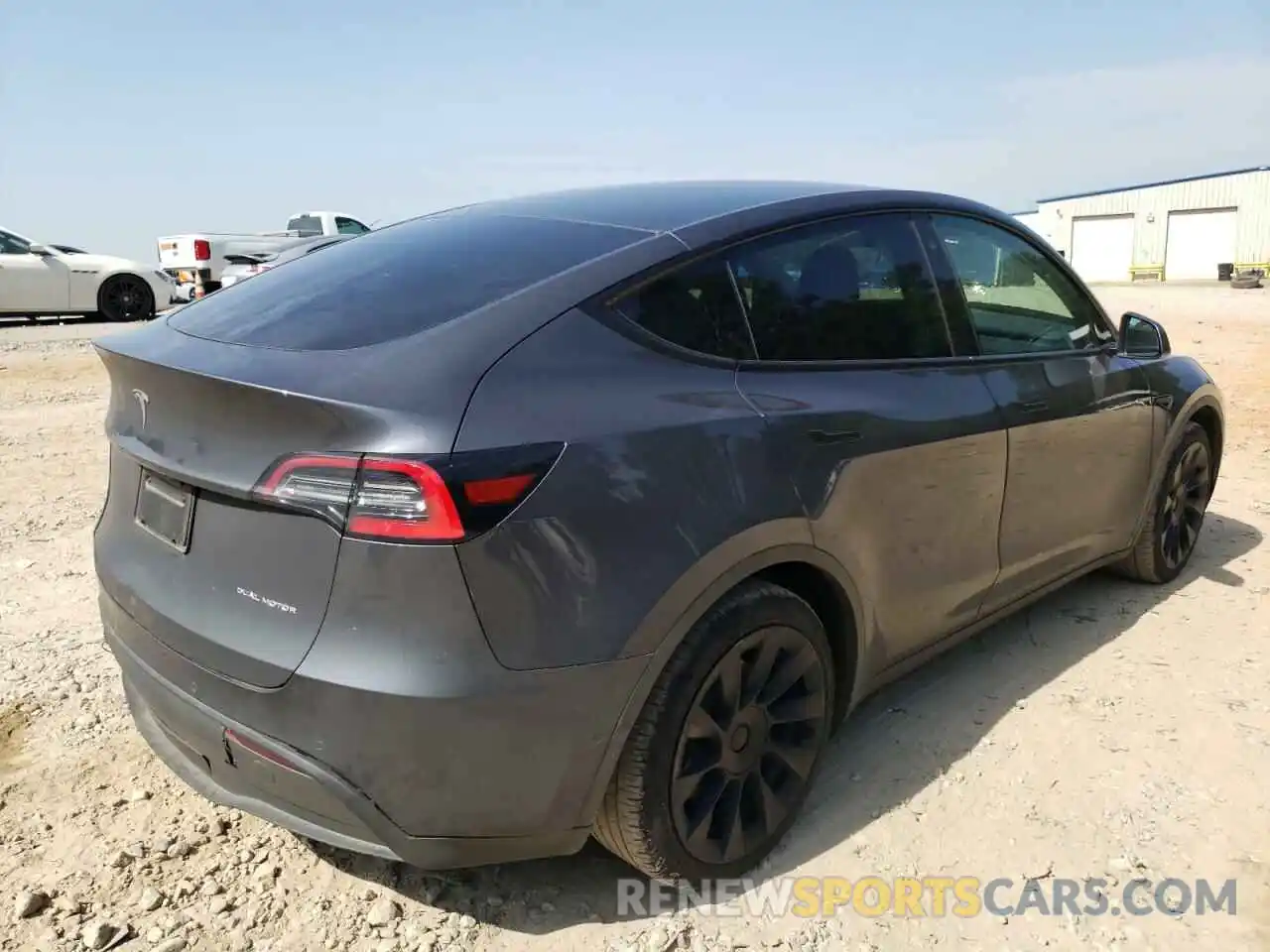 4 Photograph of a damaged car 5YJYGDEE4MF115296 TESLA MODEL Y 2021