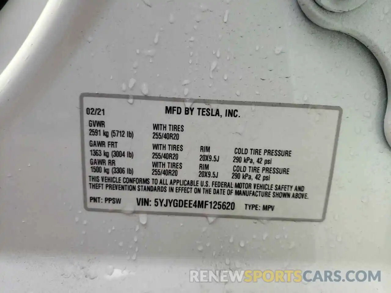 10 Photograph of a damaged car 5YJYGDEE4MF125620 TESLA MODEL Y 2021