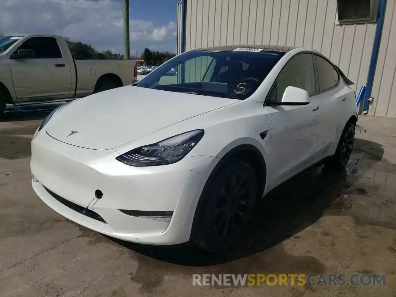 2 Photograph of a damaged car 5YJYGDEE4MF125620 TESLA MODEL Y 2021