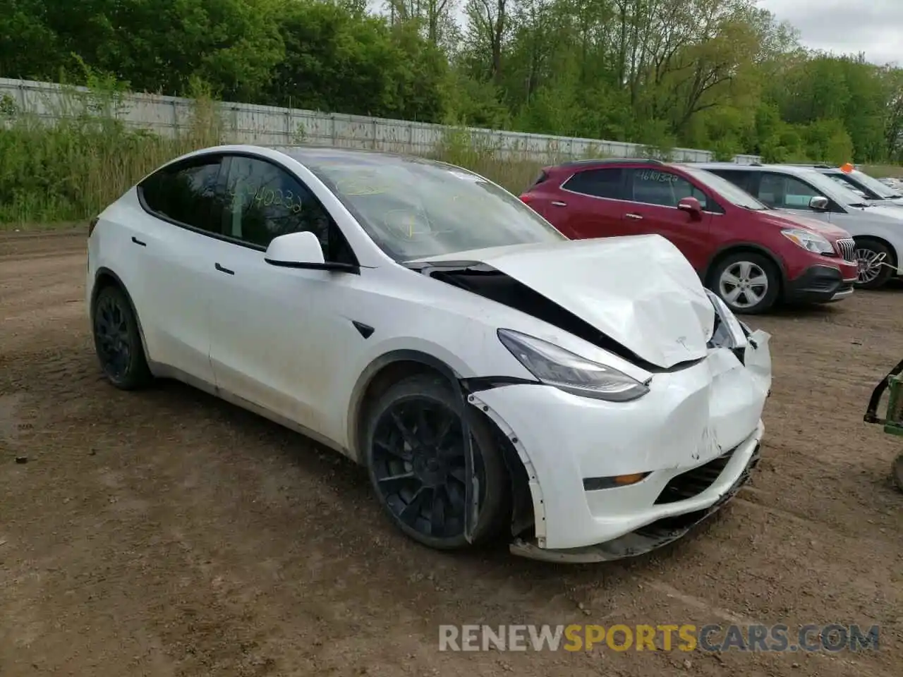 1 Photograph of a damaged car 5YJYGDEE4MF140019 TESLA MODEL Y 2021