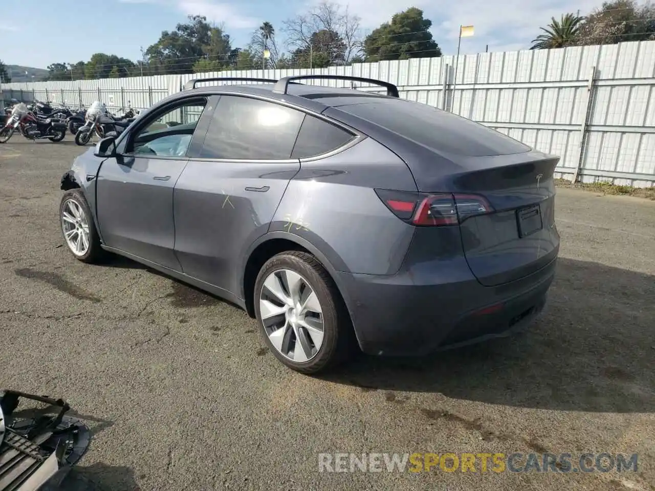 3 Photograph of a damaged car 5YJYGDEE4MF161100 TESLA MODEL Y 2021