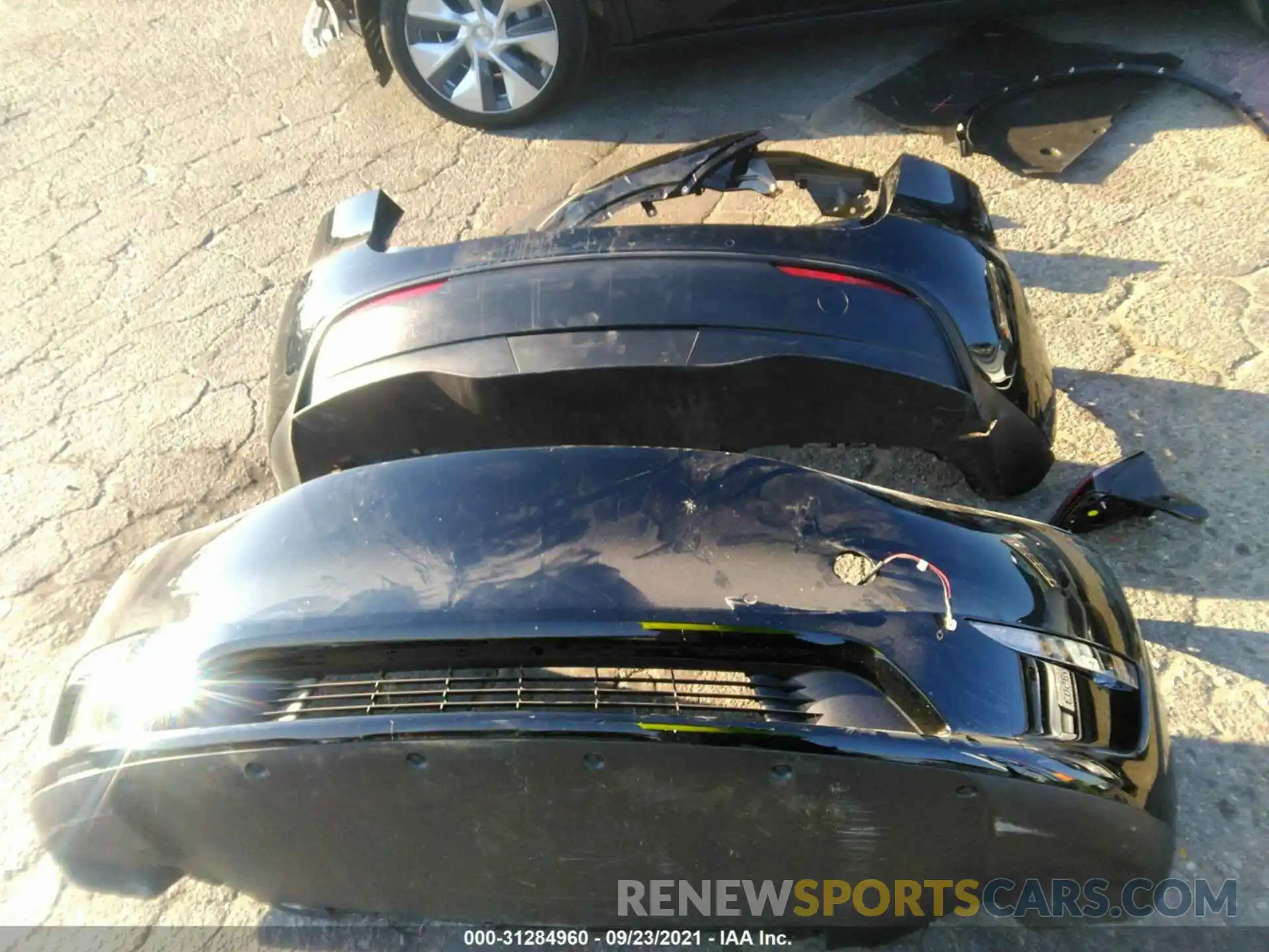 12 Photograph of a damaged car 5YJYGDEE4MF161162 TESLA MODEL Y 2021