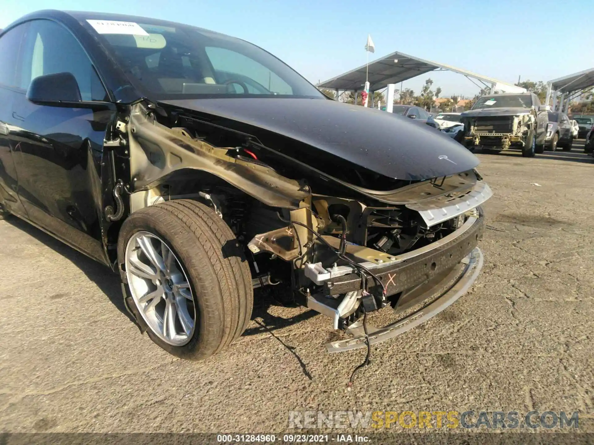 6 Photograph of a damaged car 5YJYGDEE4MF161162 TESLA MODEL Y 2021