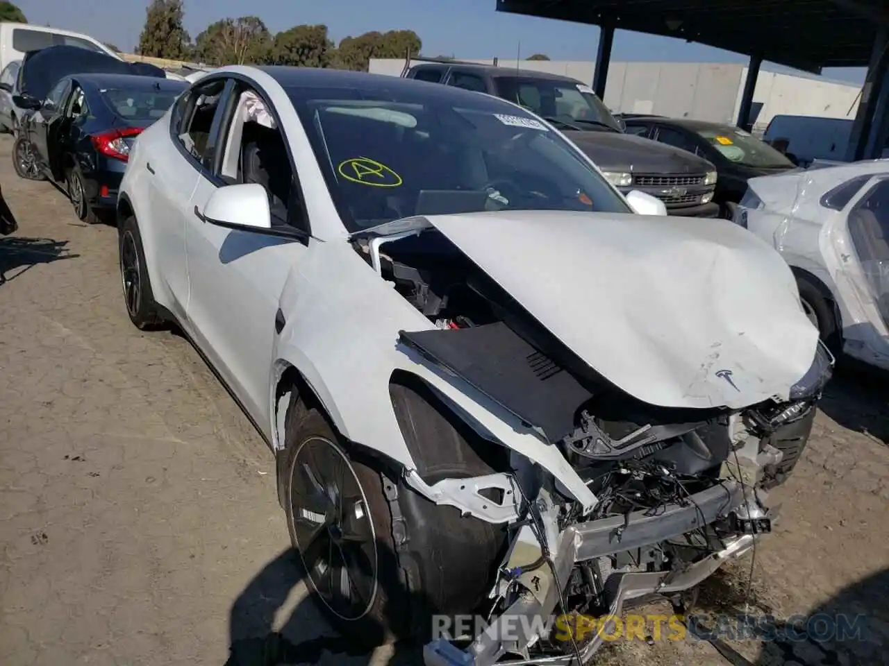 1 Photograph of a damaged car 5YJYGDEE4MF180777 TESLA MODEL Y 2021