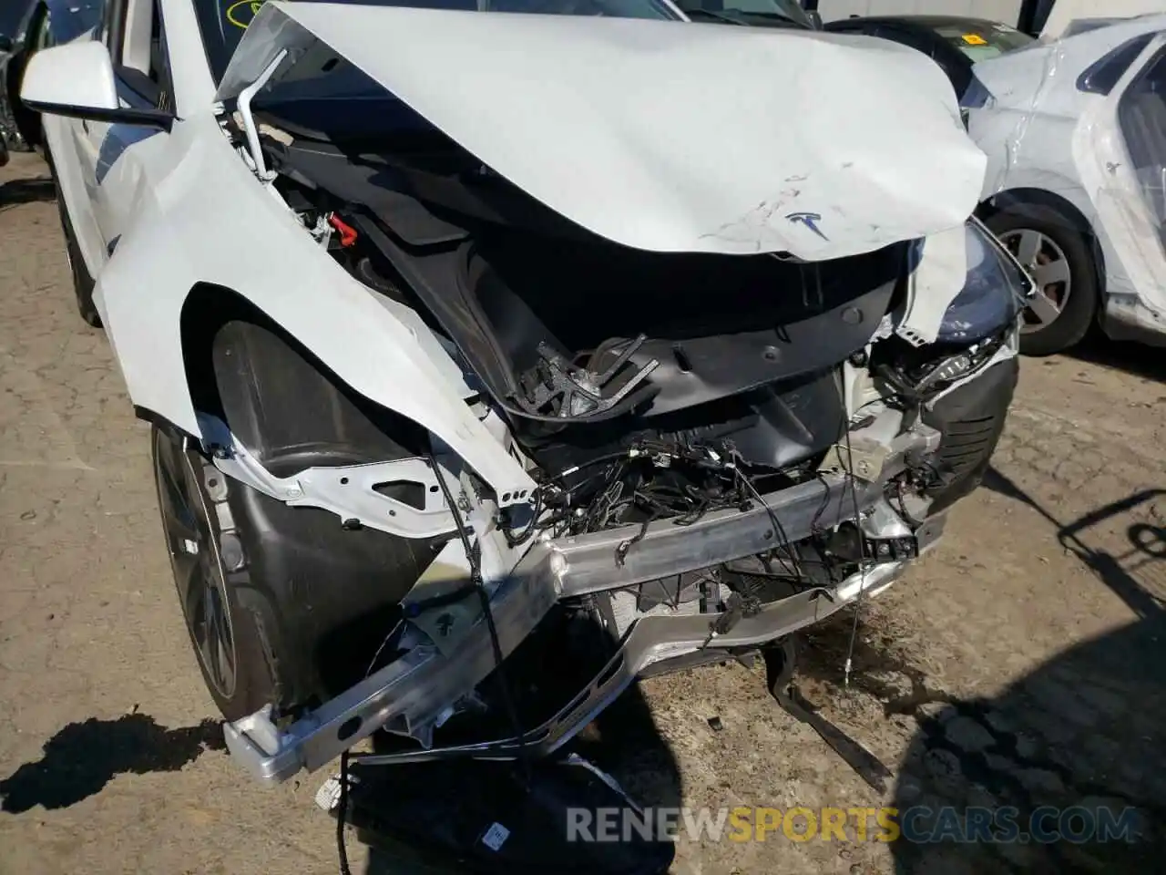 9 Photograph of a damaged car 5YJYGDEE4MF180777 TESLA MODEL Y 2021