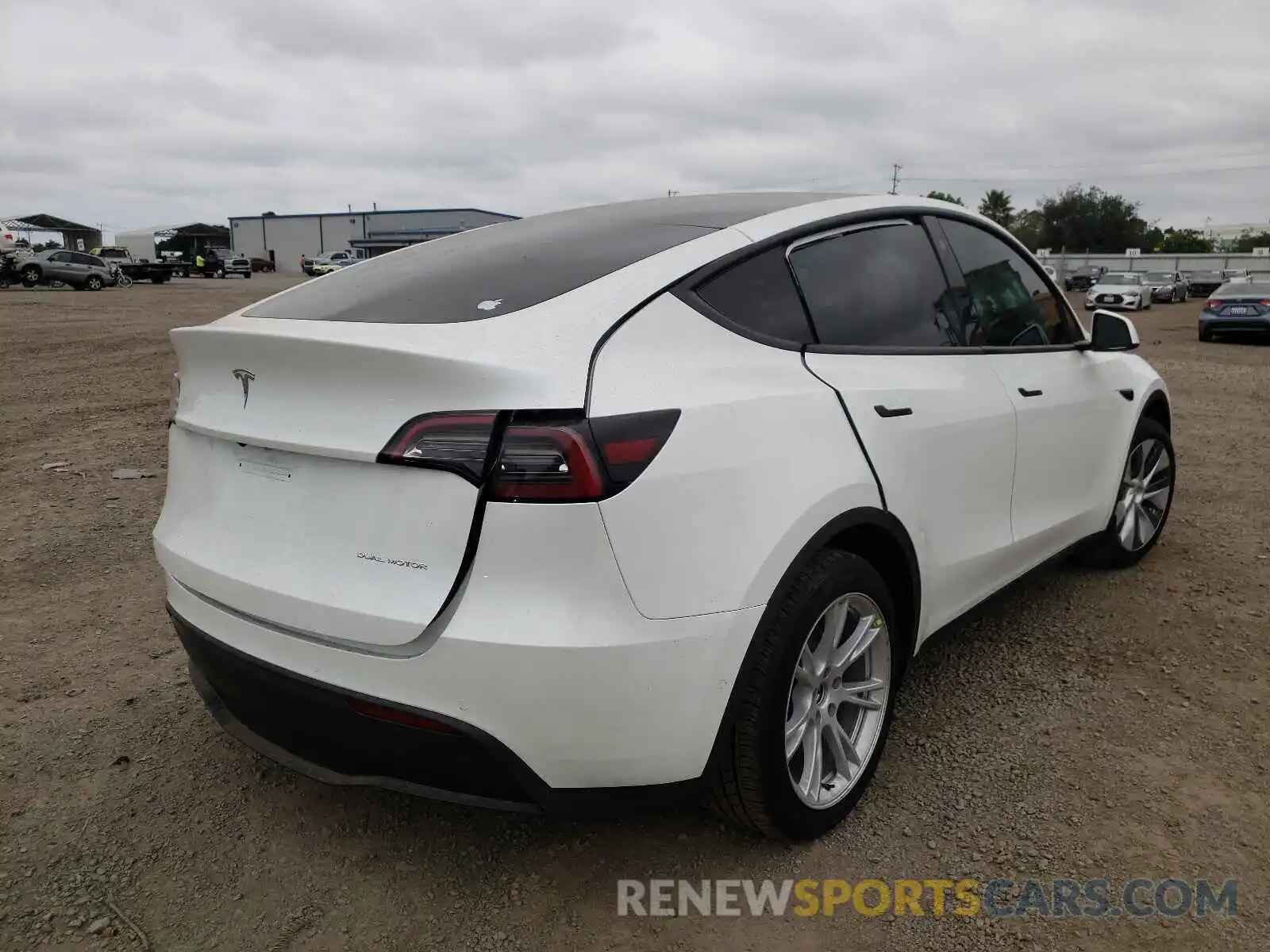 4 Photograph of a damaged car 5YJYGDEE4MF188779 TESLA MODEL Y 2021