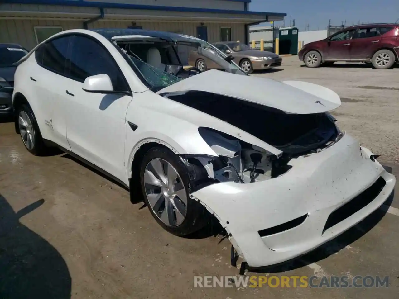 1 Photograph of a damaged car 5YJYGDEE4MF189950 TESLA MODEL Y 2021