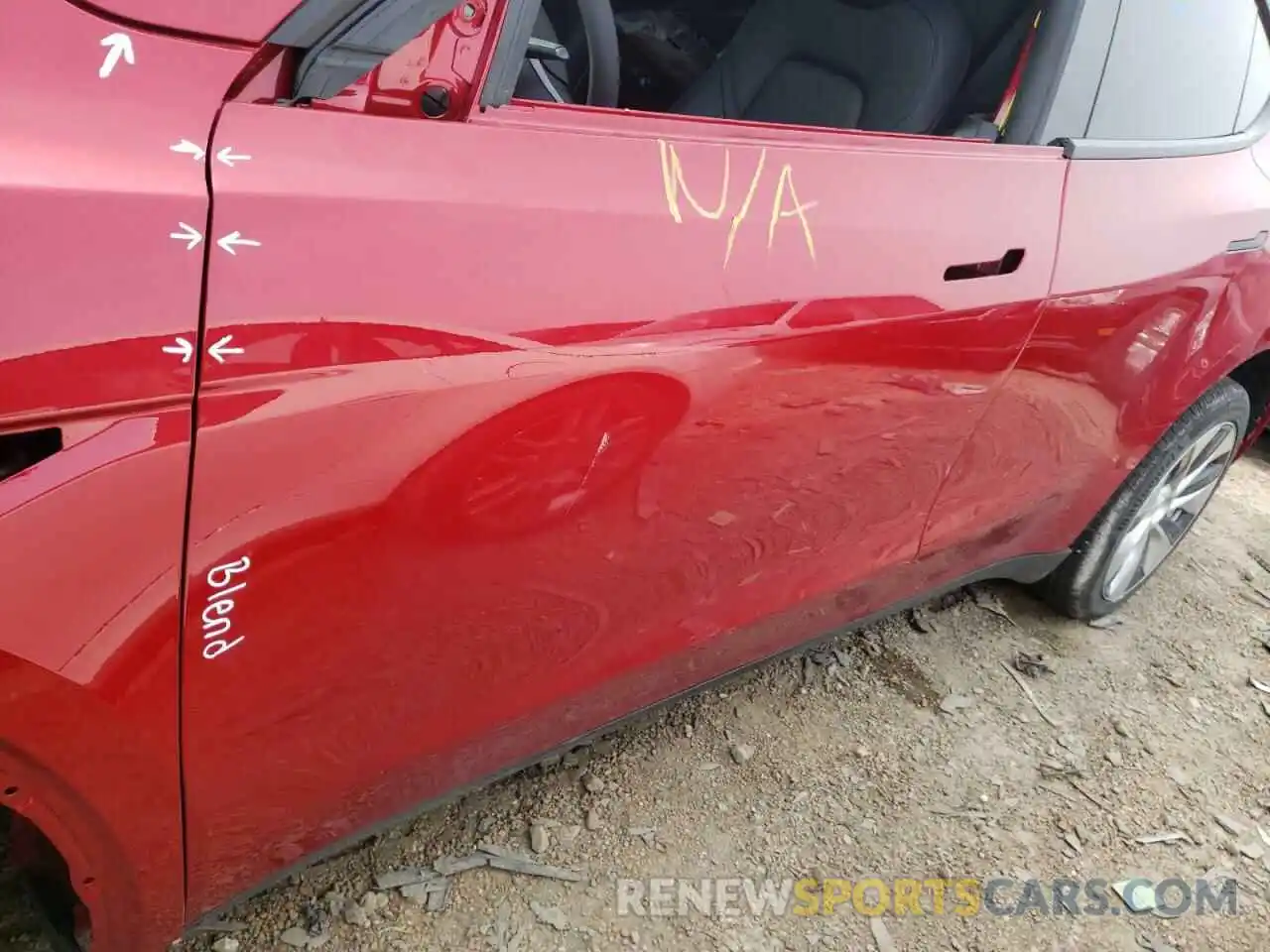 10 Photograph of a damaged car 5YJYGDEE4MF192038 TESLA MODEL Y 2021