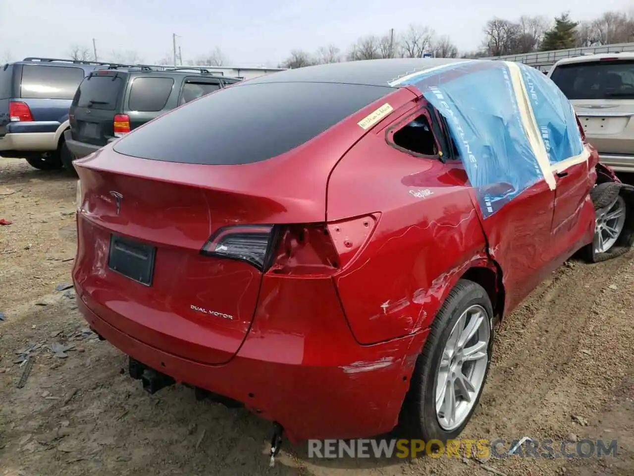 4 Фотография поврежденного автомобиля 5YJYGDEE4MF192038 TESLA MODEL Y 2021