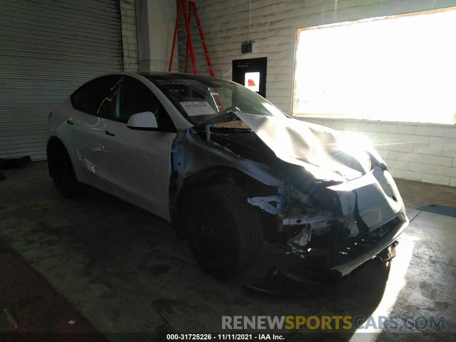 1 Photograph of a damaged car 5YJYGDEE4MF194324 TESLA MODEL Y 2021