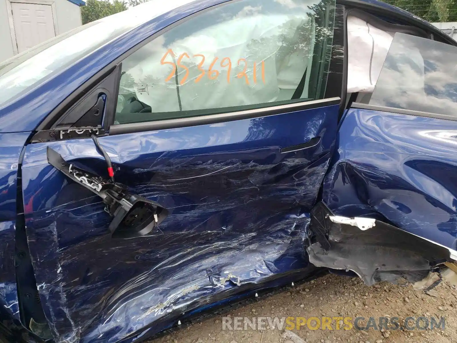 10 Photograph of a damaged car 5YJYGDEE4MF195425 TESLA MODEL Y 2021