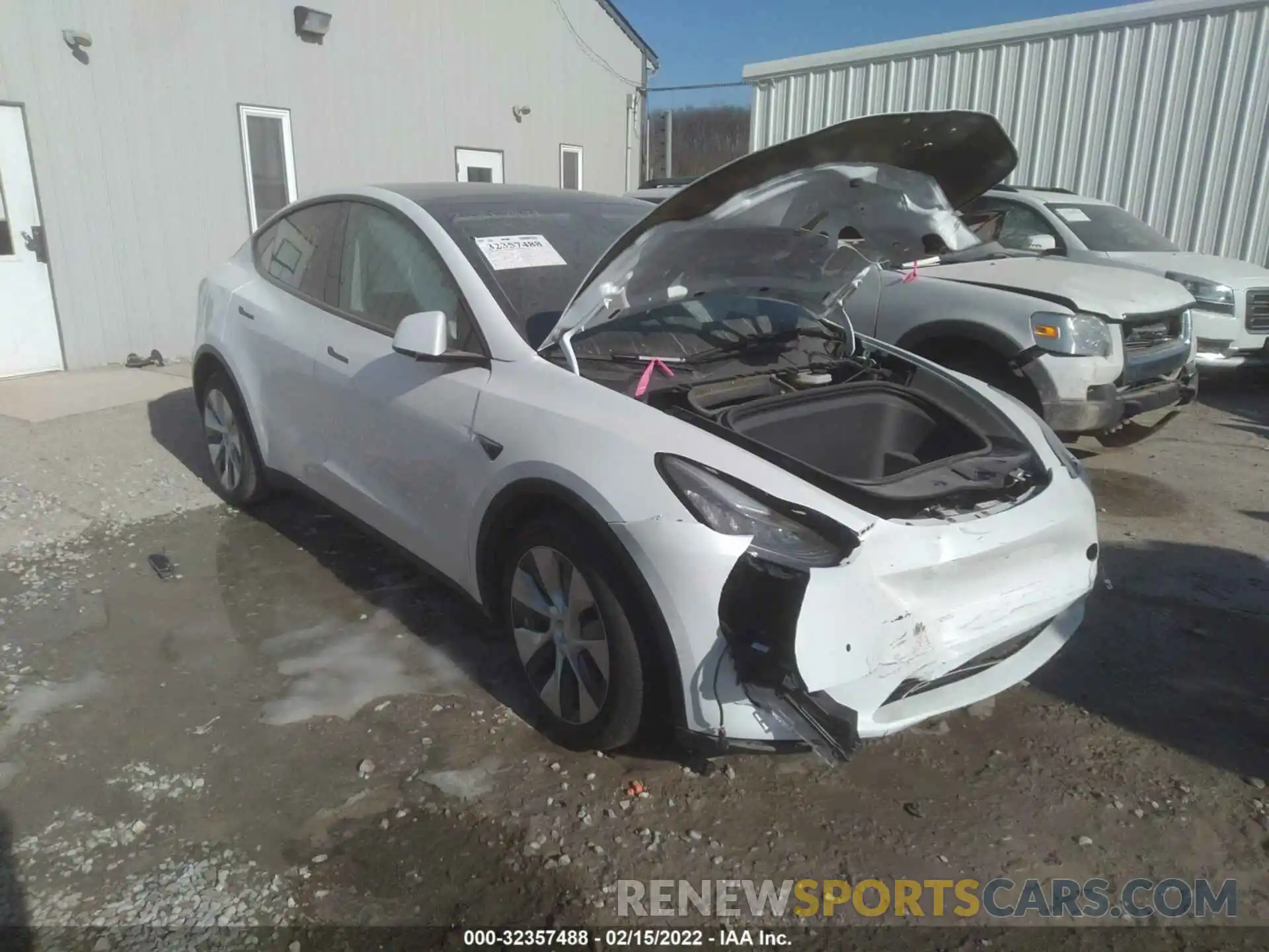 1 Photograph of a damaged car 5YJYGDEE4MF204933 TESLA MODEL Y 2021