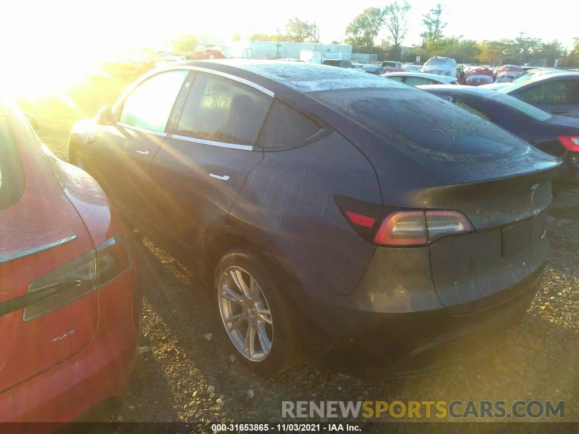 3 Photograph of a damaged car 5YJYGDEE4MF251055 TESLA MODEL Y 2021