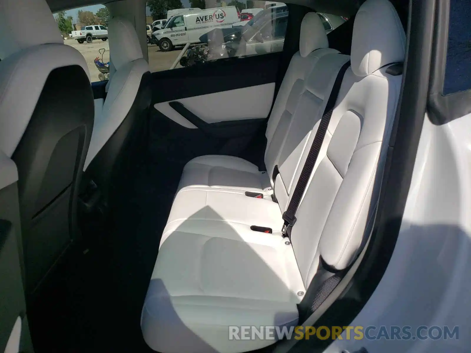 6 Photograph of a damaged car 5YJYGDEE4MF254375 TESLA MODEL Y 2021