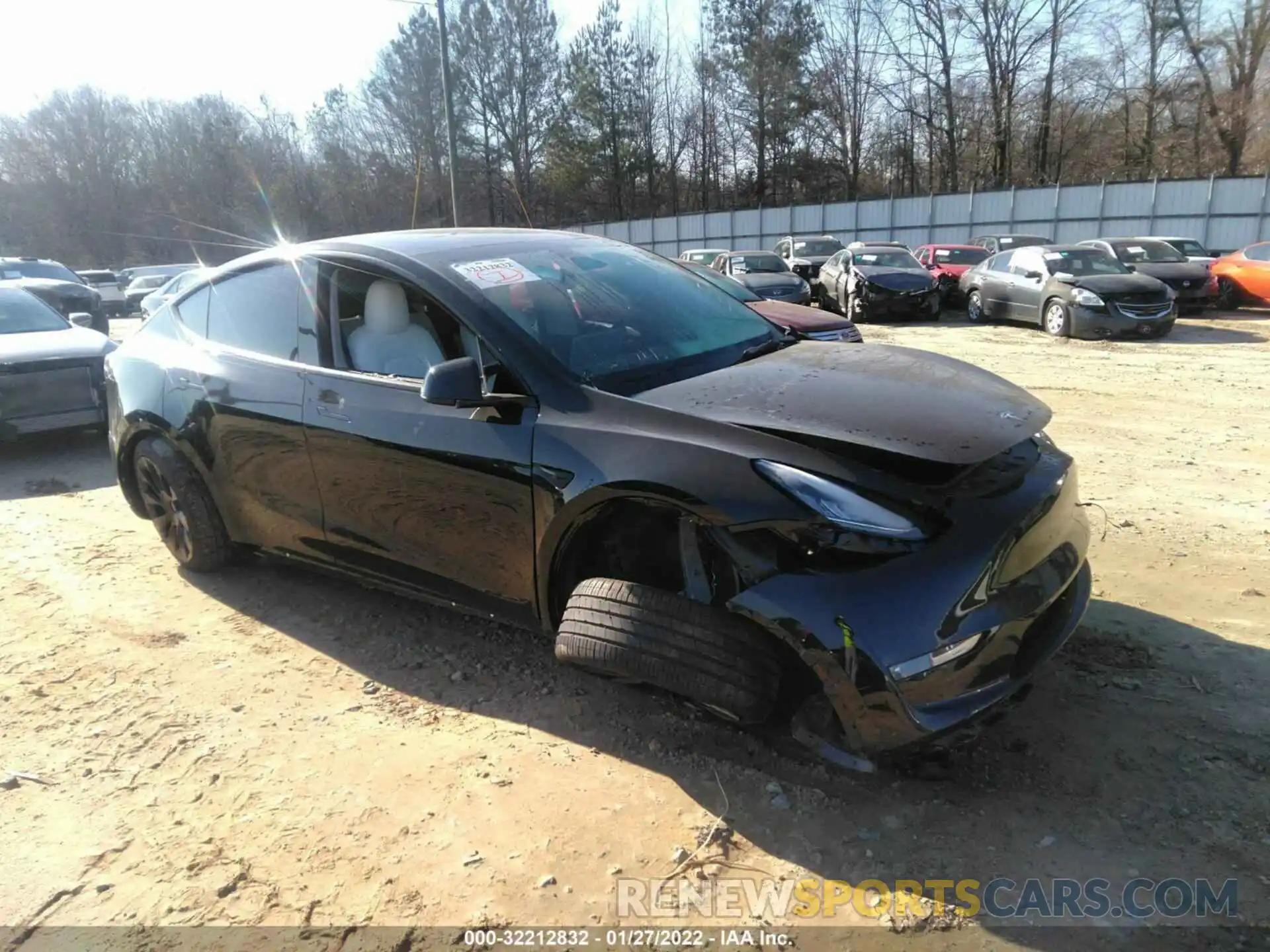 1 Photograph of a damaged car 5YJYGDEE4MF256790 TESLA MODEL Y 2021