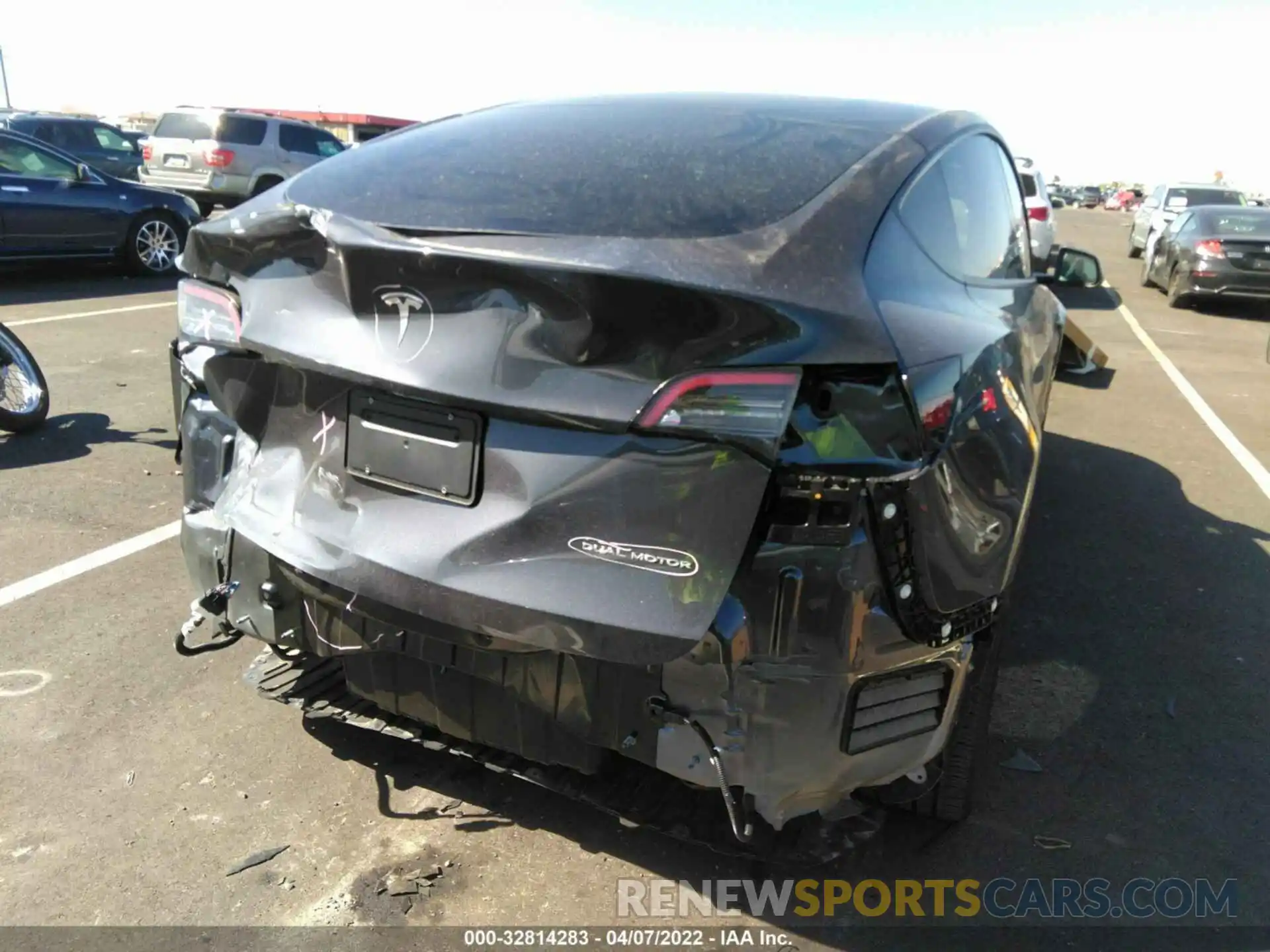 6 Photograph of a damaged car 5YJYGDEE4MF273492 TESLA MODEL Y 2021